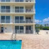 Отель Unit 103 Opus - 3 Bedroom Ocean Front, фото 1