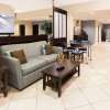 Отель Microtel Inn & Suites by Wyndham Spring Hill/Weeki Wachee, фото 2