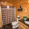 Отель Where Eagles Fly - 4 Br Cabin, фото 4