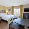 Отель Candlewood Suites Rocky Mount, an IHG Hotel, фото 38