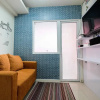 Отель Comfort 2BR with Pool View Green Pramuka City Apartment, фото 2