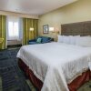 Отель Hampton Inn & Suites Vacaville-Napa Valley, фото 7