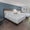 Отель La Quinta Inn & Suites by Wyndham Santa Rosa, фото 7