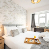 Отель Treetops House -Luxury modern 4-bed, sleeps 10 -Solihull, JLR, NEC, Resorts World, Birmingham Airpor, фото 4