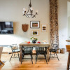 Отель Camber by Avantstay Cozy, Chic Cabin w/ Hot Tub, фото 9