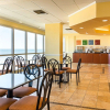 Отель Comfort Suites Beachfront, фото 19