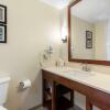 Отель Comfort Inn & Suites at CrossPlex Village, фото 10