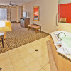 Отель Holiday Inn Express Clinton, an IHG Hotel, фото 3