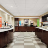 Отель Hampton Inn & Suites Brunswick, фото 19