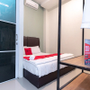 Отель RedDoorz near Hang Nadim Batam Airport, фото 6