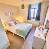 Отель Bluebirds Cottage Light Airy 2BD Bourton, фото 12