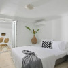 Отель Paraga Scorpios Villa 2 7mins Walk to Beach by Calypso Sunset Villas, фото 6