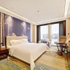 Отель Ramada by Wyndham Wuhan Dongxihu, фото 12