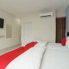 Отель RedDoorz Plus near Eka Hospital BSD 5, фото 5
