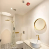 Отель Dream Chaser Boutique Capsule Hotel, фото 10