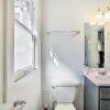 Отель Renovated Birmingham Home ~ 2 Mi to Dtwn!, фото 7