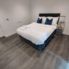 Отель Immaculate 3-bed Apartment Homes in London, фото 6