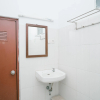 Отель Urbanview Hotel Griya Surya Malang by RedDoorz, фото 9