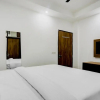 Отель OYO Flagship 80571 Hotel Crown Plaza, фото 20