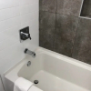 Отель Brand NEW Luxury Spacious 3bdr Townhome Close to 3rd St, фото 18
