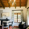 Отель Hlalanathi Drakensberg Resort, фото 17