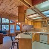 Отель Cozy Family Home w/ Tahoe Views, 7 Min to Heavenly, фото 11