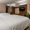 Отель Holiday Inn Express & Suites Detroit - Farmington Hills, an IHG Hotel, фото 40