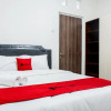 Отель RedDoorz near Ahmad Yani Airport 2, фото 4