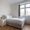 Отель Spacious 2BR flat in Putney, фото 3