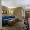 Отель Comfort Suites, фото 3