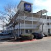Отель InTown Suites Extended Stay Lewisville TX East Corporate Drive в Льюисвилле