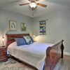 Отель Smoky Mountains Home w/ Deck, 11 Mi to Asheville!, фото 2