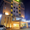 Отель Grand Verona Hotel Samarinda, фото 1