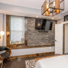 Отель Luxury Mt. Adams Retreat Apt 1, фото 12