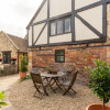 Отель Stunning 2 Bed Cotswold Cottage Winchcombe, фото 13