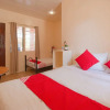 Отель J5 Guest House & Restobar by OYO Rooms, фото 2