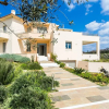 Отель Deluxe Villa Ianthos - Outdoor Hot Tub & Kids Pool, фото 19