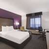 Отель La Quinta Inn & Suites by Wyndham Baltimore BWI Airport, фото 37