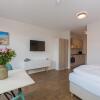 Отель Simplistic Apartment at the Zoutelande Centre, фото 3