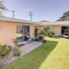 Отель Cocoa Beach Condo: Snowbird & Remote Work Friendly, фото 14