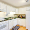 Отель Cozy Delafield Apartment - Walk to Lake!, фото 7