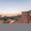 Отель Mani Summer Escape - Spacious Home, Fully Equipped, фото 16