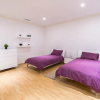 Отель Bright, Spacious and Right in the Center, фото 3