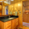 Отель Mounticello Log Cabin - 4 Br Home, фото 15