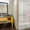 Отель LA QUINTA INN & SUITES BY WYNDHAM LEESVILLE FT. POLK, фото 26