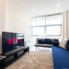 Отель OnPoint -SUPER 1 Bedroom Apt Slough, фото 2