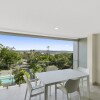 Отель Breathtaking Views Across Noosa Unit 1 Taralla 18 Edgar Bennett Avenue, фото 8