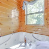 Отель Misty View 2 Bedroom Home with Hot Tub, фото 7