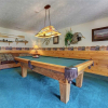 Отель Komfy Kozy 3 Bedroom Home with Hot Tub, фото 18