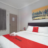 Отель RedDoorz near Botani Square Mall, фото 5
